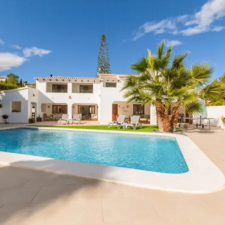 Heavenly, Luxury Villa, Moraira Вилла Теулада